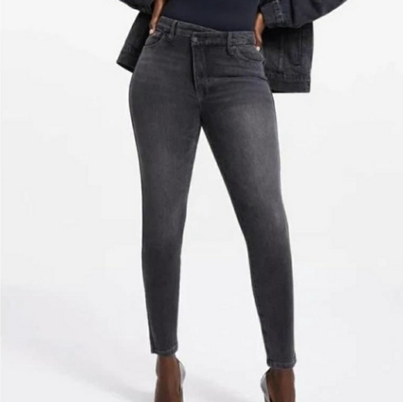 Good American the Good Curve crossover jeans - Picture 1 of 7